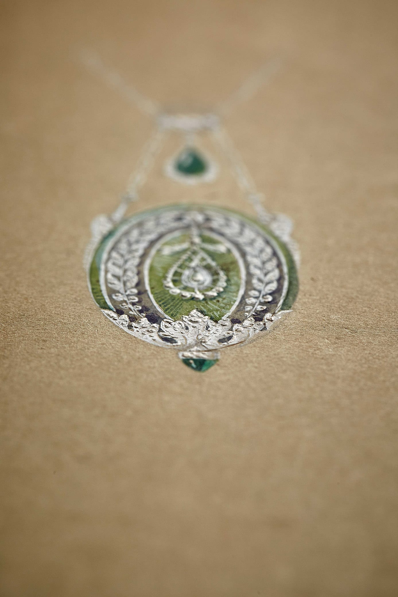 Atelier Brédillard - Hatot, Dessin d’un pendentif avec chaîne Atelier Brédillard - Hatot, Dessin d’un pendentif avec chaîne