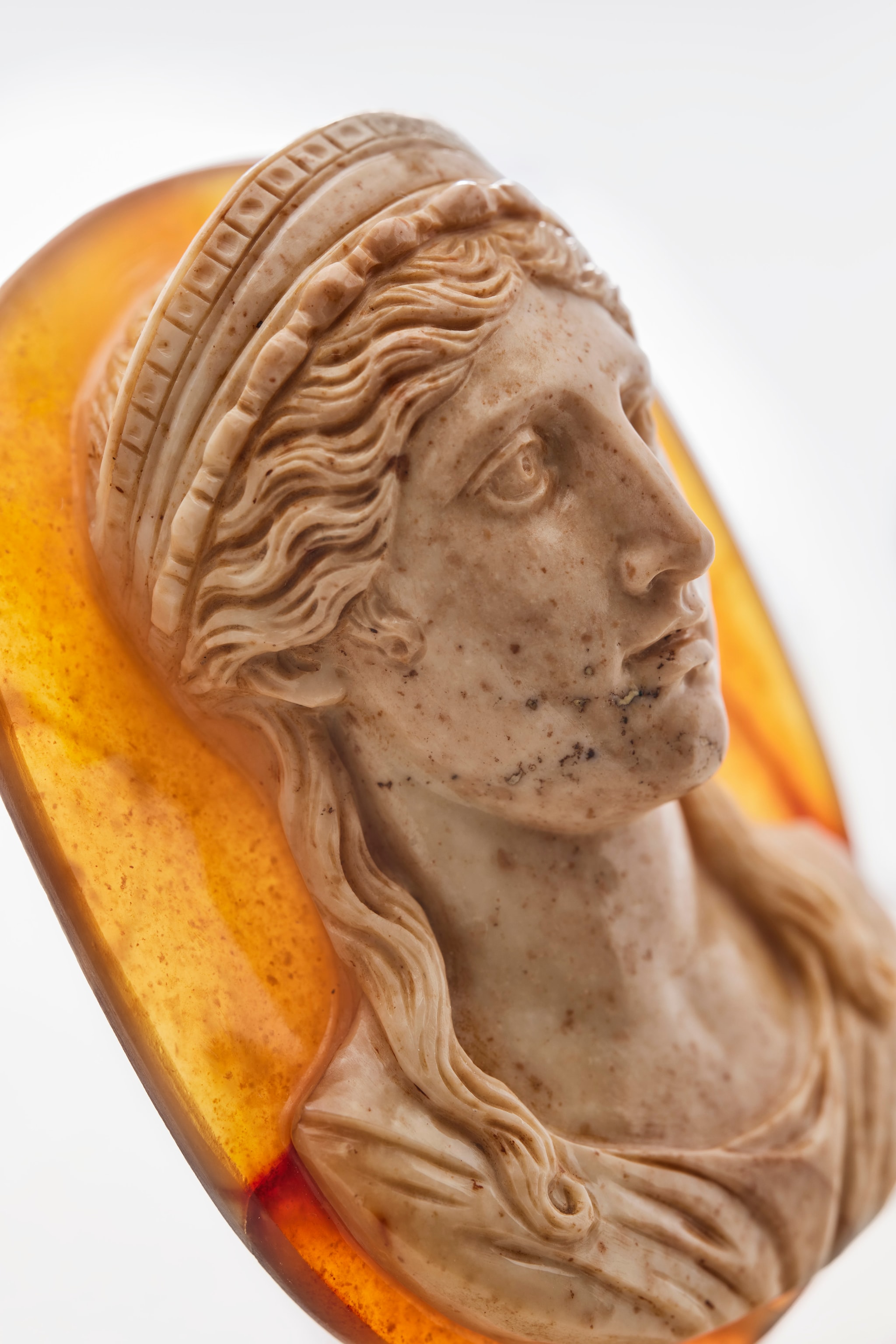 Rome, XIXe si&egrave;cle. Antonia la jeune en Junon. Cam&eacute;e en sardonyx. Collection Guy Ladri&egrave;re. Photo Benjamin Chelly.