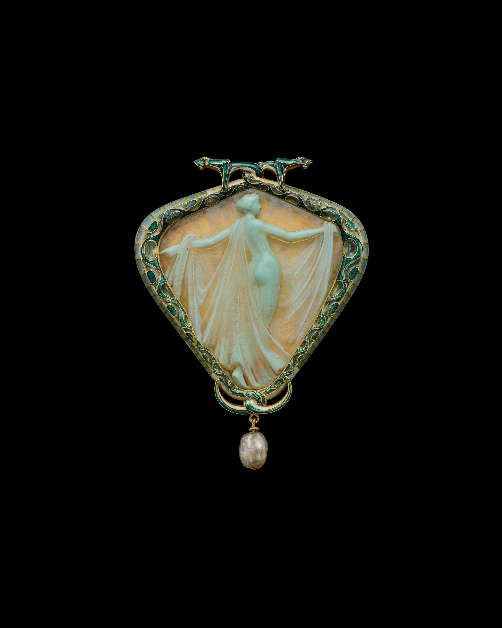 Through the eyes of a connoisseur - Naked Veiled Lady Pendant by René Lalique - ©Albion Art Jewellery Institute, Photo Tsuneharu Doi