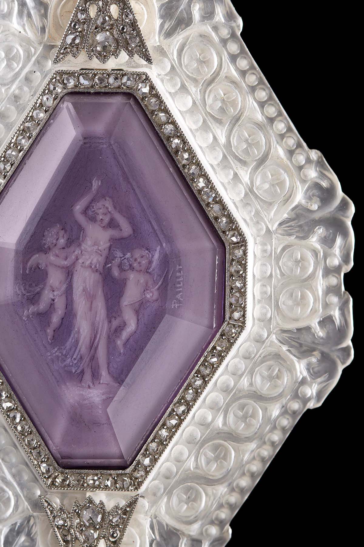 Montre-pendentif de dame, cristal, améthyste, diamants, perles, 1908.Patrimoine Vacheron Constantin_crédit Benjamin Chelly (2)