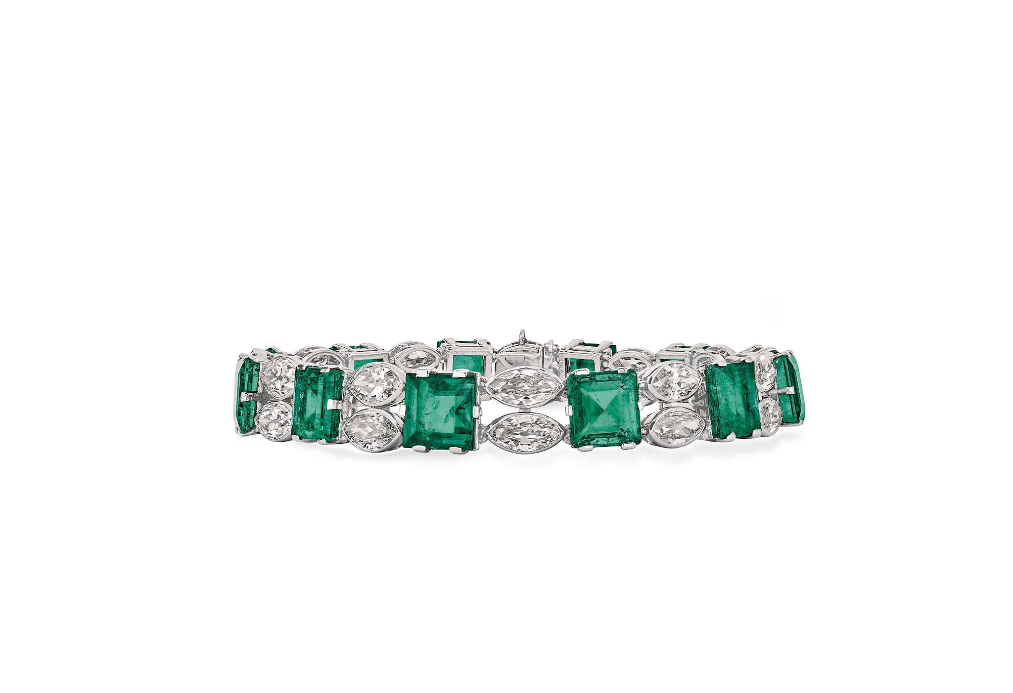 an Cleef & Arpels, Bracelet, 1924, Platinum, emeralds, diamonds © Van Cleef & Arpels Collection