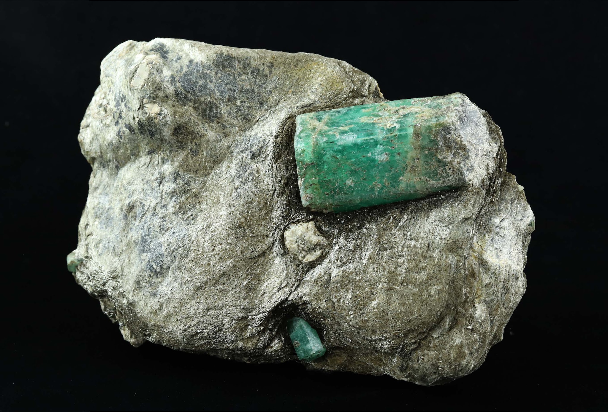 Emerald micaschist Takovaya River, Malyshevo, Sverdlovsk Russia Ecole Nationale Supérieure des Mines de Paris