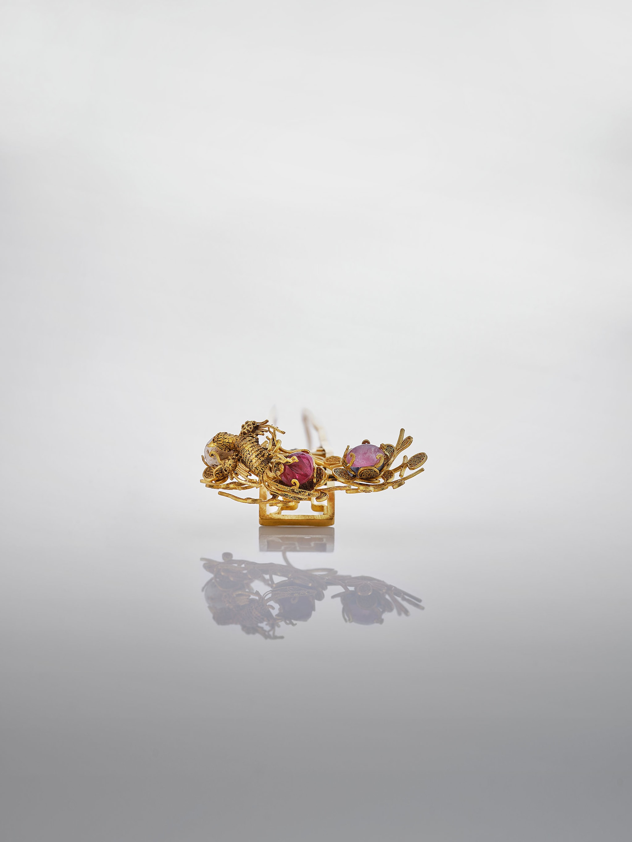 Hairpin with flower and bird designs, Ming Dynasty, 1368-1644, Courtesy of the Mengdiexuan Collection. Photo Picspark Co
