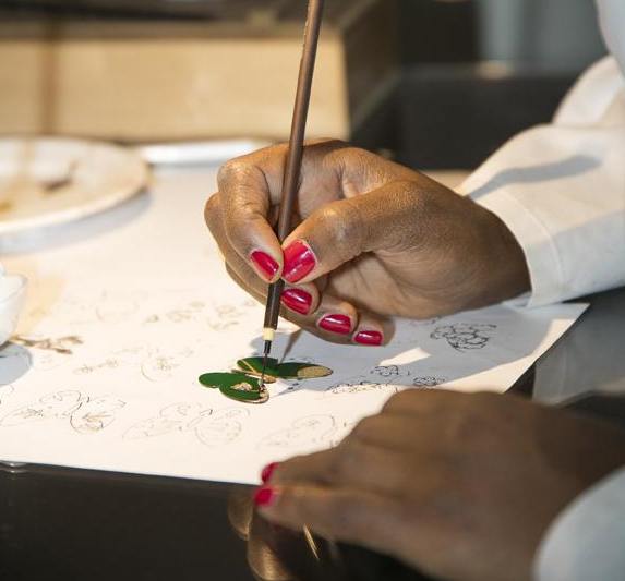 L'ECOLE School of Jewelry Arts mission
