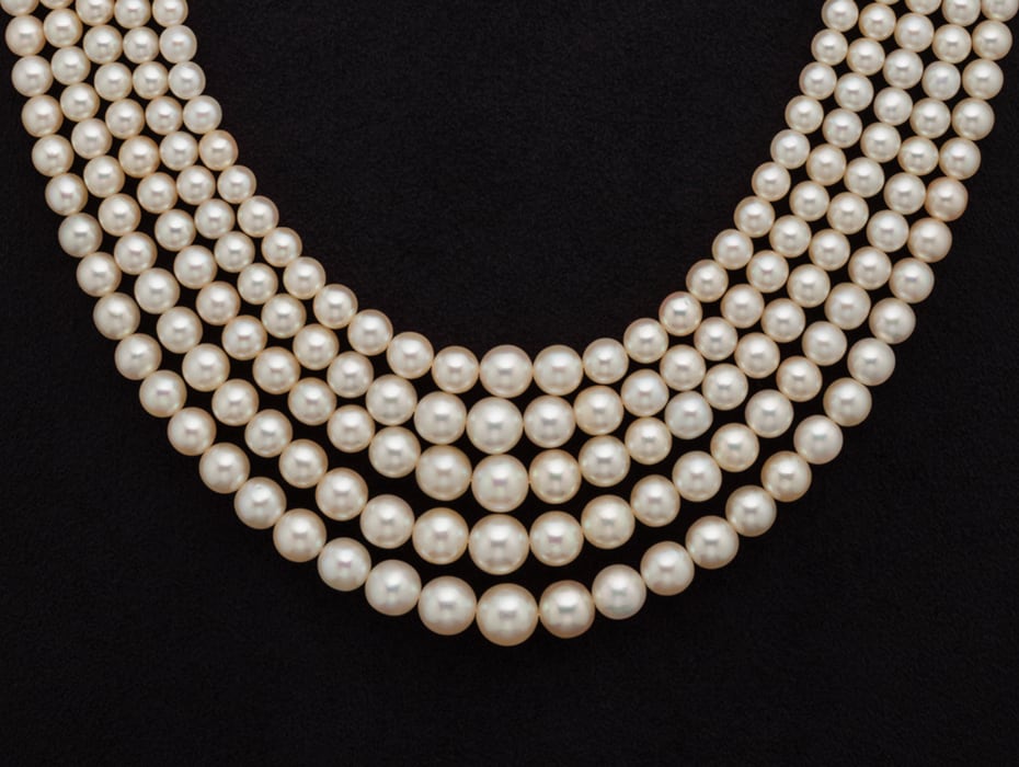 Necklace, c. 1910 Natural pearls, platinum