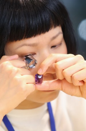 The Unverse of Gemstones
