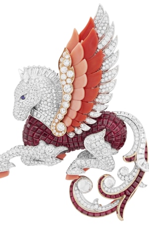 VAN CLEEF & ARPELS, Pegasus Clip, rose gold, white gold, purple sapphires, rubies, coral, diamonds, 2016, Noah's Ark Collection, © Van Cleef & Arpels.PNG