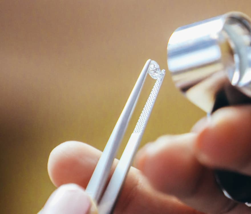 Diamonds in Hong Kong: History and Legends