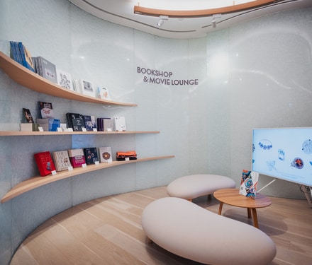 L'ÉCOLEAsiaPacific - Bookstore 2024 (1) © L’ÉCOLE Van Cleef & Arpels