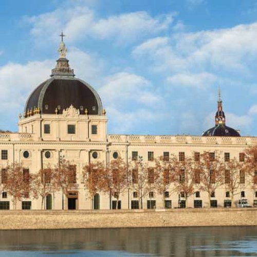 hotel dieu square