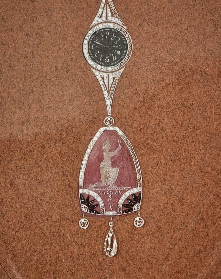 Studio Brédillard - Hatot Design of a neoclassical-style keychain