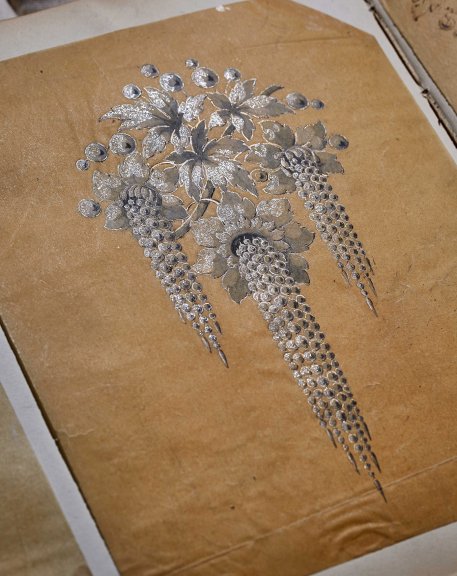 Maison Mellerio-Borgnis (1858-circa 1914) Drawing of the front of a “raindrop” bodice ornament