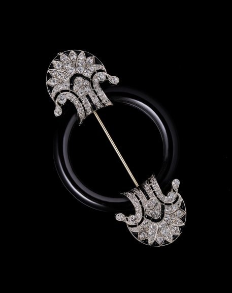 Brooch, ca. 1920, Platinum, onyx, and diamond, LA Collection Privée