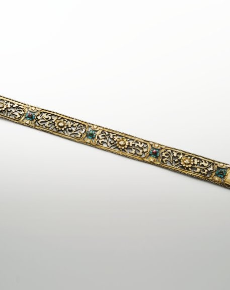 Hair ornaments (bianfang)