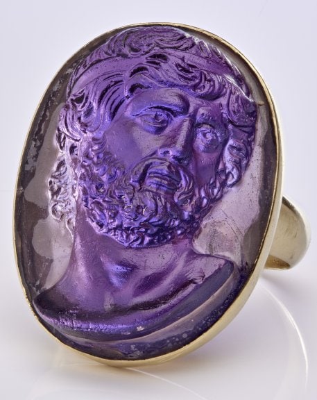 Antonio Berini (1770-1861) Head of philosopher Amethyst cameo on a gold ring Guy Ladrière Collection