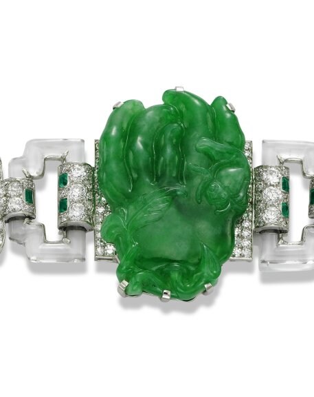 Bracelet, Cartier, 1927, Platinum, diamonds, rock crystal, jadeite, sapphires, emeralds - Photo © Tony Falcone