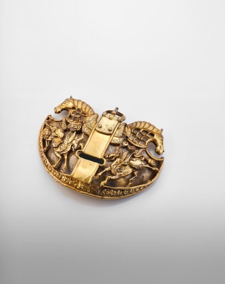 Gilt-silver pouch-shaped ornament, 7th to 9th century, Courtesy of the Mengdiexuan Collection. Photo Picspark Co