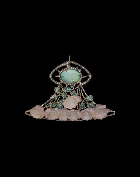  Through the eyes of a connoisseur - Opal and Glass Rose Pendant by René Lalique - ©Albion Art Jewellery Institute, Photo Tsuneharu Doi
