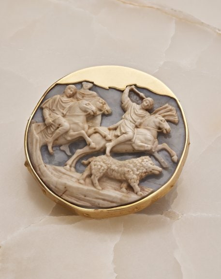 Italy(?) late 15th century Wild boar hunt, after antique model Sardonyx cameo mounted on badge Guy Ladrière Collection