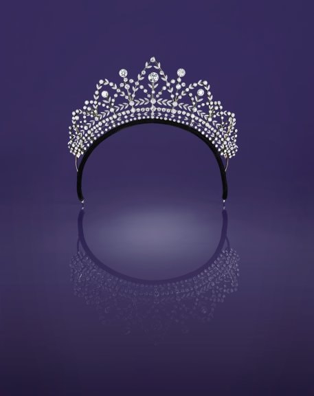 Diamond tiara. An Eye For Beauty, Illuminata Jewelry Collection Exhibition, L'ECOLE, School of Jewelry Arts, K11 MUSEA, Hong Kong