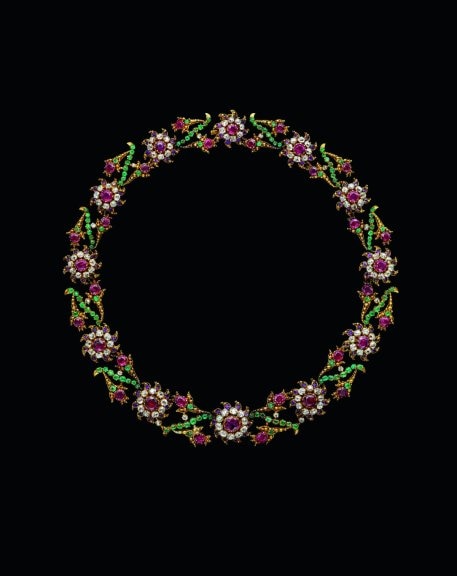 Giardinetti necklace Mid-18th century Gold, diamonds, rubies, emeralds, amethysts l: 14 ½ in. (368 mm) Private collection  Photo © Tsuneharu Doi