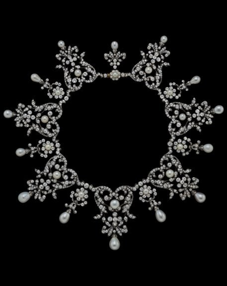 Frédéric Boucheron, parure de lady Wolverton, 1896-1902,  Perles fines, diamant, or, argent Collection privée, avec l'autorisation du Albion Art Institute © Albion Art Jewellery Institute.