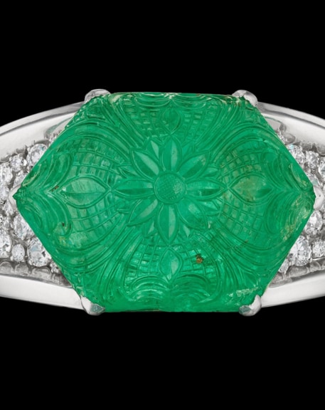 Paul Flato, Cuff bracelet, circa 1936, platinum, carved hexagonal, Colombian emerald, diamonds - FD Gallery