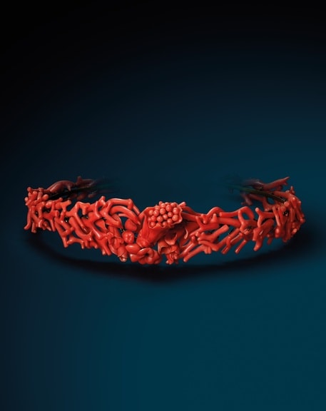 Precious coral tiara, Liverino museum (c) L'ECOLE - Nils Herrmann