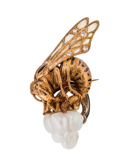  Lucien Gautrait, Art Nouveau Pearl European Hornet (vespa crabro) Brooch, c. 1900France