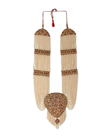 Jewellery set Qatar, 20th century Gold, red gemstones, green gemstones, pearls QNM.2011.636.1-.4 AB, Qatar Museums, National Museum of Qatar – Doha, Qatar