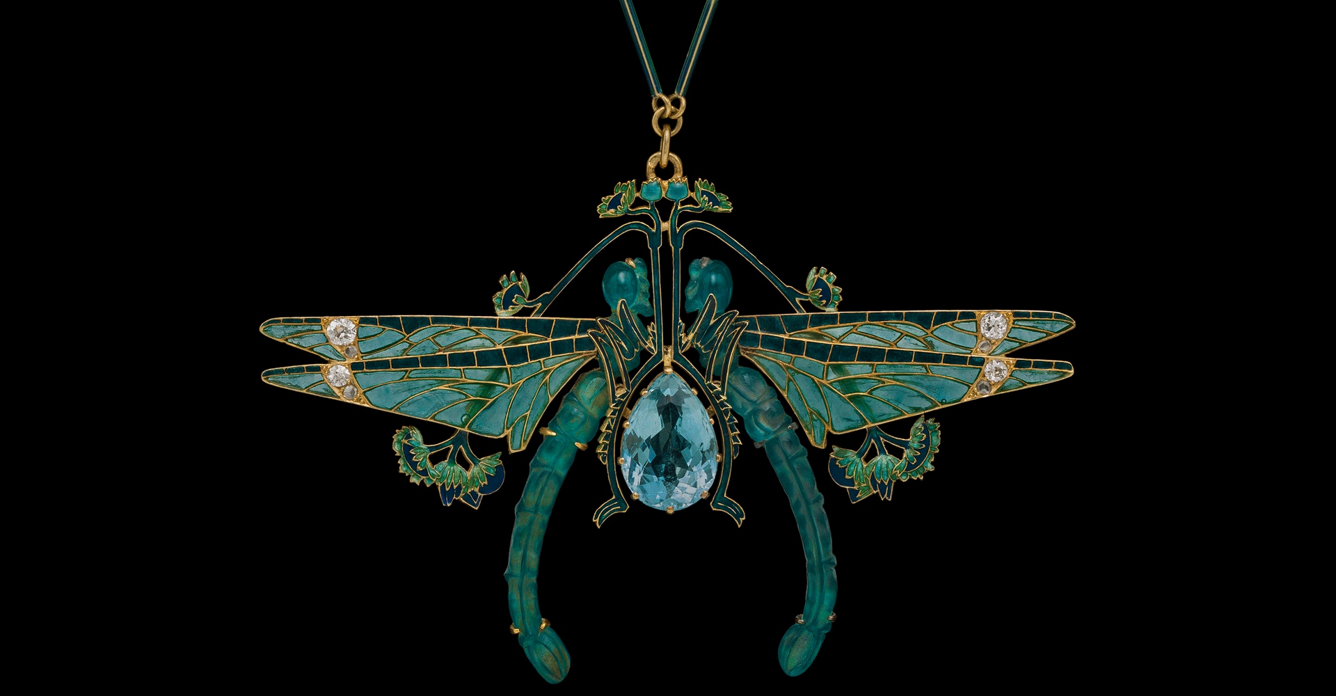 Through the eyes of a connoisseur - Dragonfly Pendant by René Lalique - ©Albion Art Jewellery Institute, Photo Tsuneharu Doi.jpg