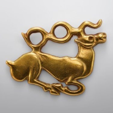 26_LD_The Art of Gold_The Art of Gold_Recumbent stag ornament_(c)L'ECOLE.jpg