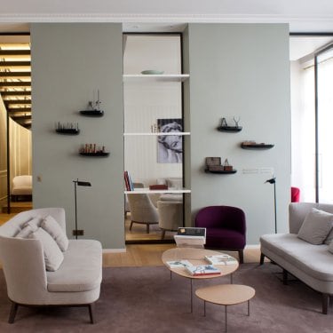 L'ÉCOLE - Reception area 1 courtesy Yatzer