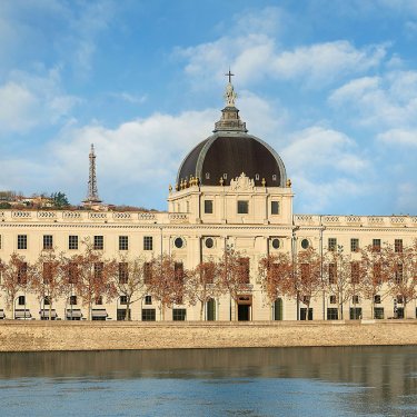 Lyon