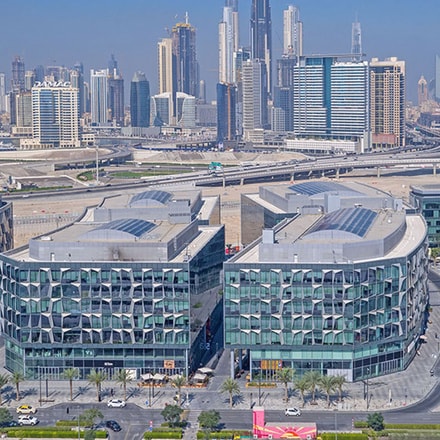 Hero banner-L'ecole Dubai