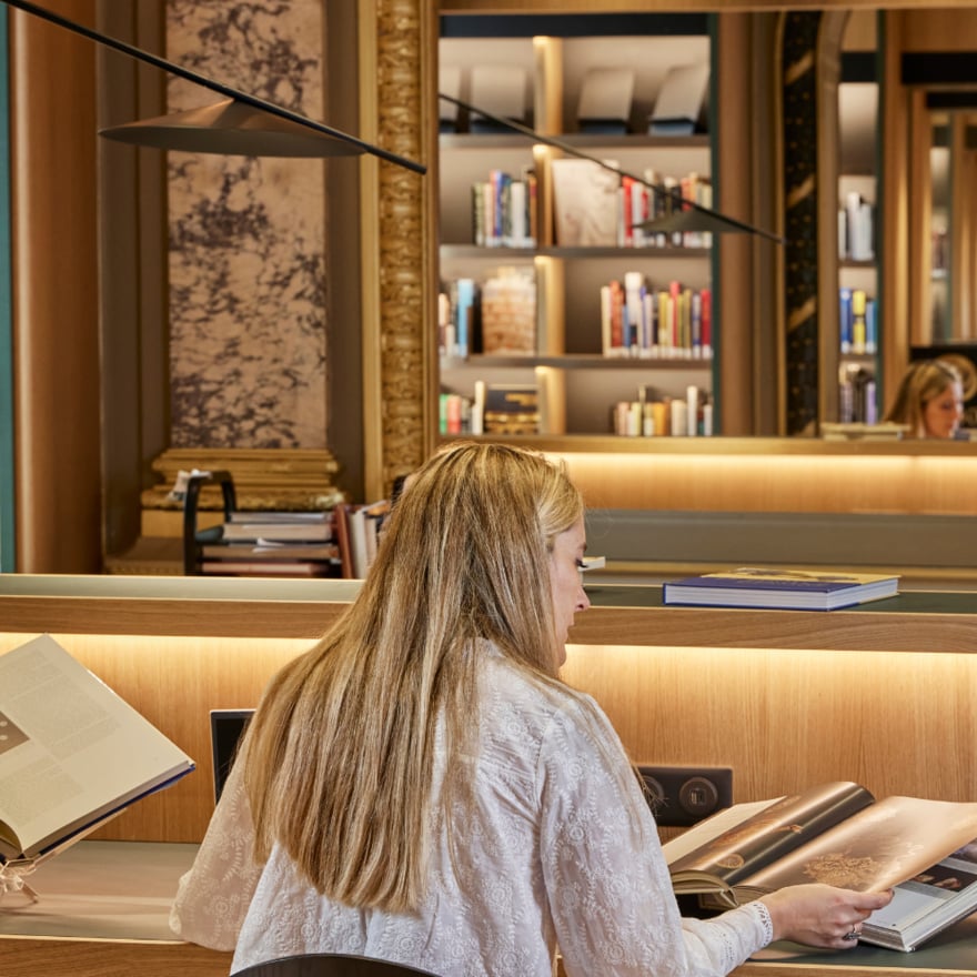 L'ECOLE Library Hôtel de Mercy-Argenteau