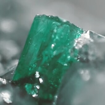 Emerald, Art & Science