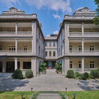 L'ÉCOLE China Campus 2.jpg