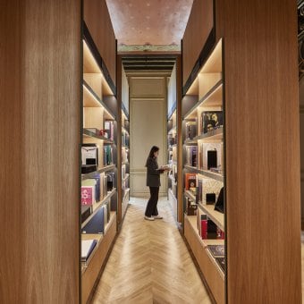Bibliotheque de Mercy Argenteau, L'École des Arts Joailliers (1).jpg