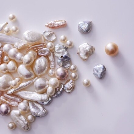 Perles de culture d'eau douce sans noyau (Chine). Photo  Benjamin Chelly BD.jpg