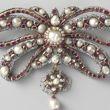 Bow brooch, 1650-1665, Rijksmuseum Amsterdam_1