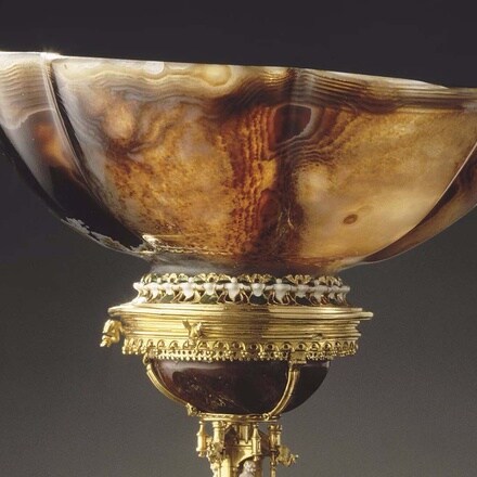 Coupe ronde godronnée - Salière servant de pied à la coupe, France, XVe siècle © RMN-Grand Palais (musée du Louvre), Jean-Gilles Berizzi_1920x1000