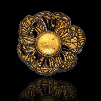 Mosaic brooch, Daniel Brush, 1986, Steel, Gold, Round Colorless and Fancy Colored Diamonds (Gold Mosaic Dome), © L’ÉCOLE Van Cleef & Arpels.jpg Mosaic brooch, Daniel Brush, 1986, Steel, Gold, Round Colorless and Fancy Colored Diamonds (Gold Mosaic Dome), © L’ÉCOLE Van Cleef & Arpels.jpg