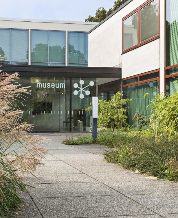 The entrance of the Schmuckmuseum Pforzheim