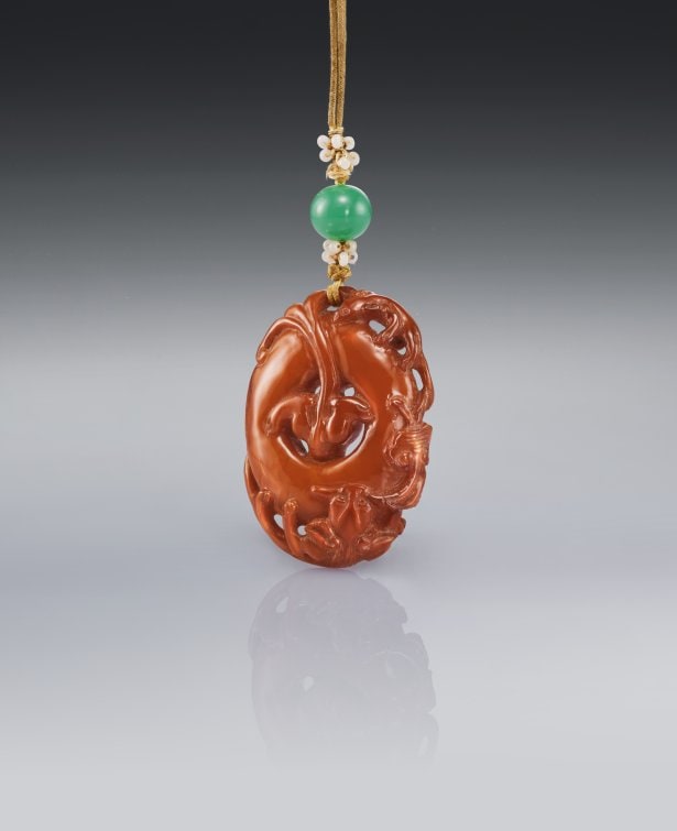  Amber chi-dragon pendant. An Eye For Beauty, Illuminata Jewelry Collection Exhibition, L'ECOLE, School of Jewelry Arts, K11 MUSEA, Hong Kong