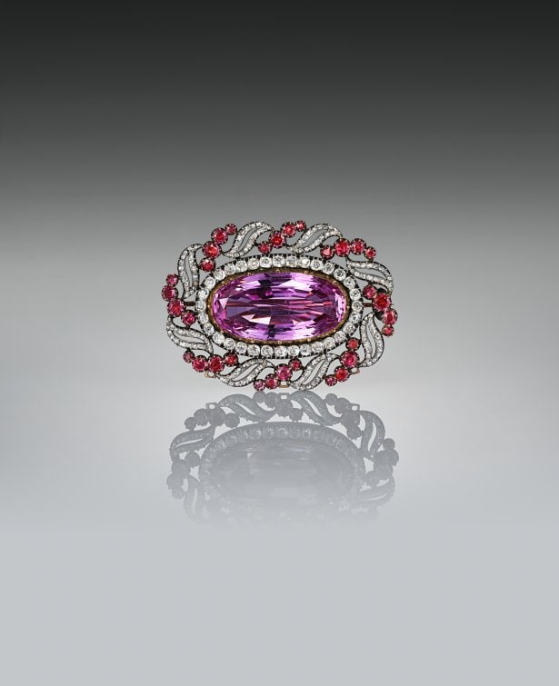 Pink topaz brooch. An Eye For Beauty, Illuminata Jewelry Collection Exhibition, L'ECOLE, School of Jewelry Arts, K11 MUSEA, Hong Kong