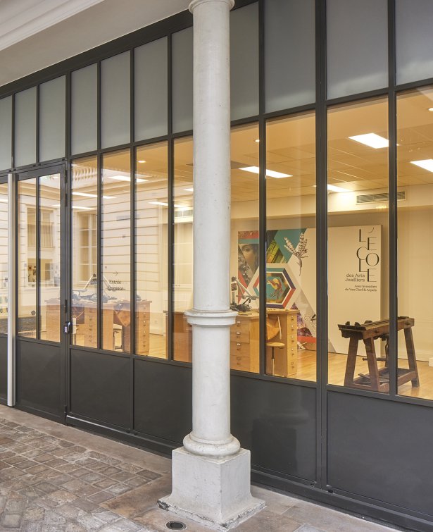 L’ÉCOLE, School of Jewelry Arts – Hôtel de Mercy-Argenteau