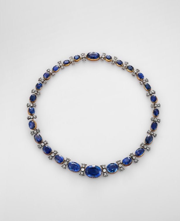 Sapphire necklace. An Eye For Beauty, Illuminata Jewelry Collection Exhibition, L'ECOLE, School of Jewelry Arts, K11 MUSEA, Hong Kong