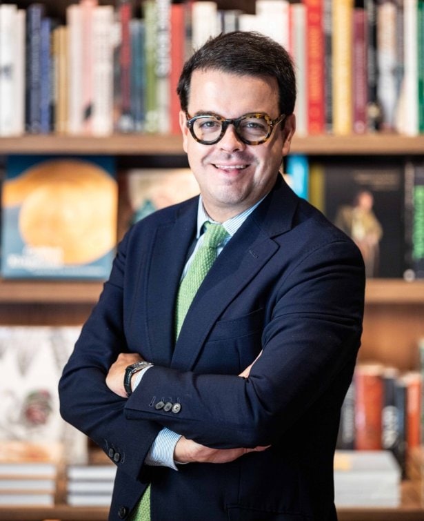 Daniel Mitchell, the Bookseller of L'Escarboucle