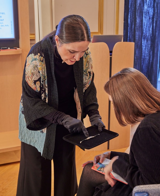 Course cycle "Paris 1925: Following the Trail of Art Deco Jewelry"